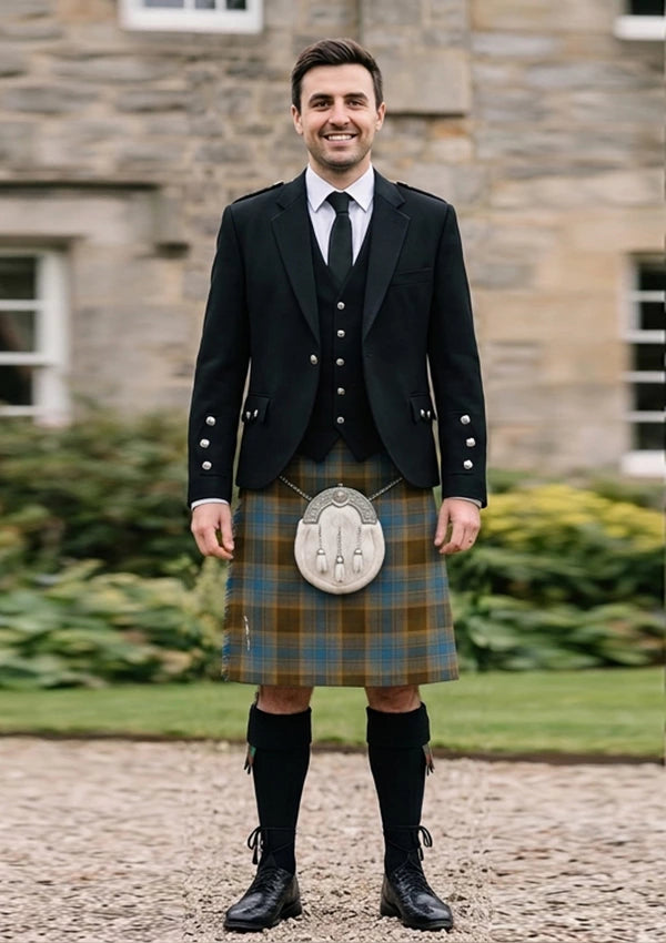 Traditional_Allan_tartan_572_Kilt_and_Argyle_Jacket_Kilt_Outfit_front_image