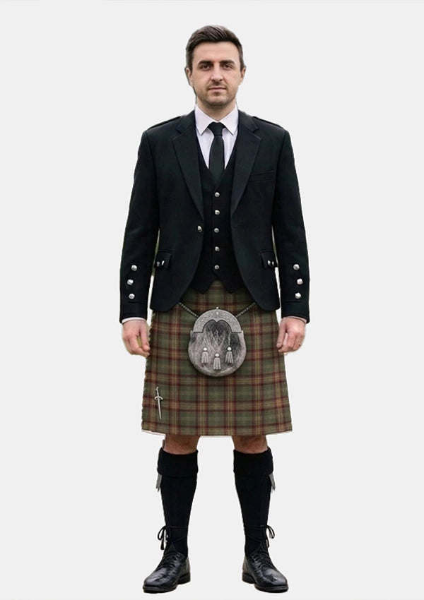 Traditional_Auld_Scotland_Tartan_7303_Kilt_and_Argyle_Jacket_Kilt_Outfits_front_image