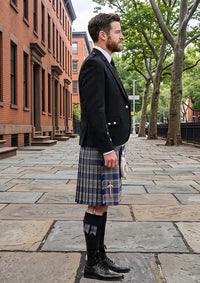 Traditional_Bannockbane_Silver_Tartan_595_Kilt_and_Argyle_Jacket_Kilt_Outfit_right_image