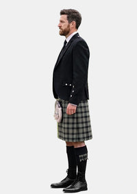 Traditional_Beal_Richard_Family_Tartan_Kilt_and_Argyle_Jacket_Kilt_Outfits_left_image