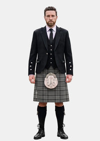 Traditional_Black_Shadow_Tartan_Kilt_and_Argyle_Jacket_Kilt_Outfits_front_image