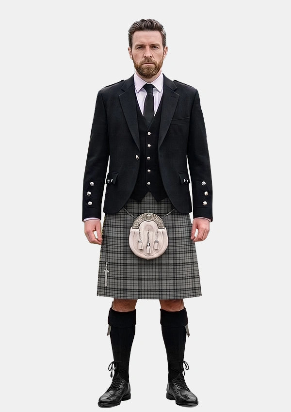 Traditional_Black_Shadow_Tartan_Kilt_and_Argyle_Jacket_Kilt_Outfits_front_image