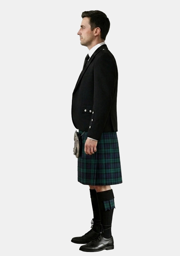 Traditional_Black_Watch_Tartan_Kilt_and_Argyle_Jacket_Kilt_Outfits_left_image