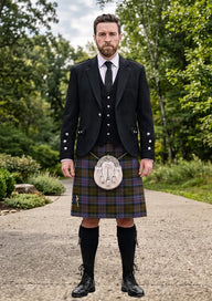 Traditional_Bowie_Black_Tartan_3716_Kilt_and_Argyle_Jacket_Kilt_Outfit_front_image
