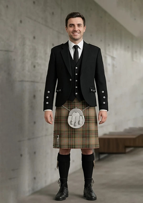 Traditional_Brodie_Hunting_Weathered_Tartan_Kilt_and_Argyle_Jacket_Kilt_Outfit_front_image