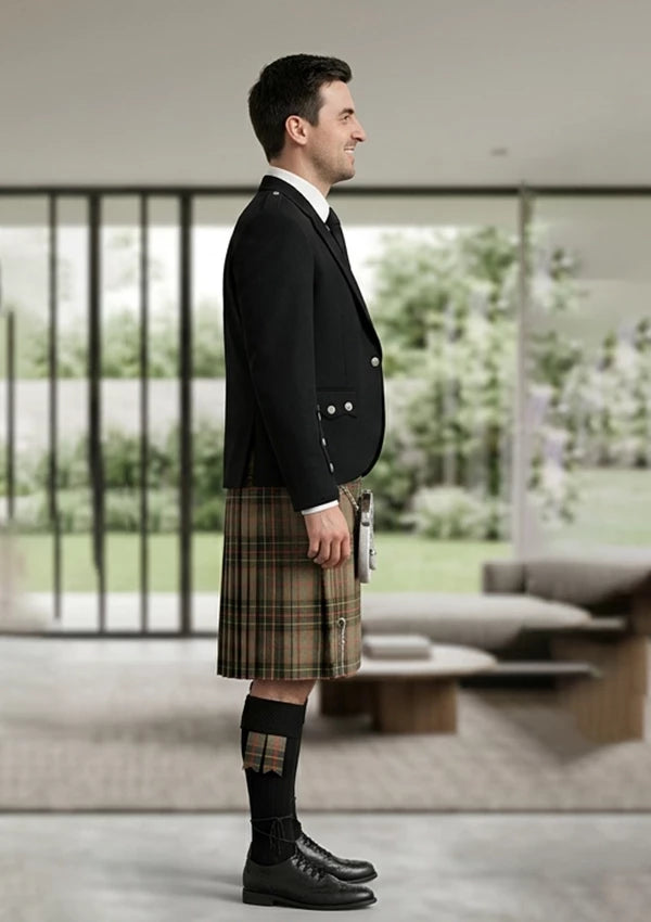 Traditional_Brodie_Hunting_Weathered_Tartan_Kilt_and_Argyle_Jacket_Kilt_Outfit_right_image