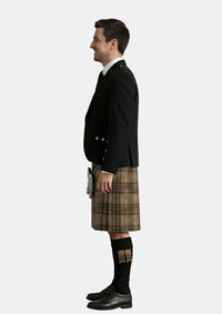Traditional_Brodie_Hunting_Weathered_Tartan_Kilt_and_Argyle_Jacket_Kilt_Outfits_left_image