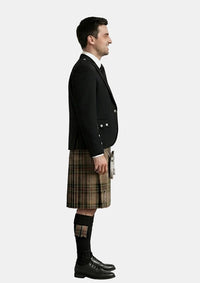 Traditional_Brodie_Hunting_Weathered_Tartan_Kilt_and_Argyle_Jacket_Kilt_Outfits_right_image
