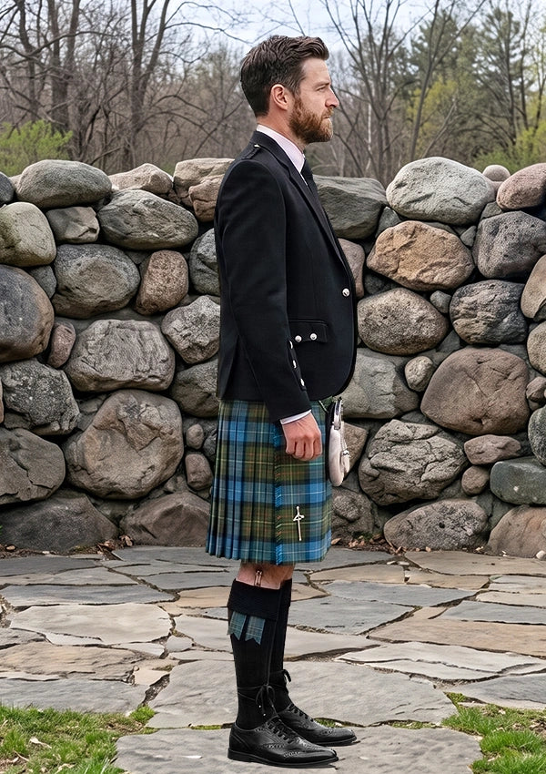Traditional_California_Tartan_Kilt_and_Argyle_Jacket_Kilt_Outfit_right_image
