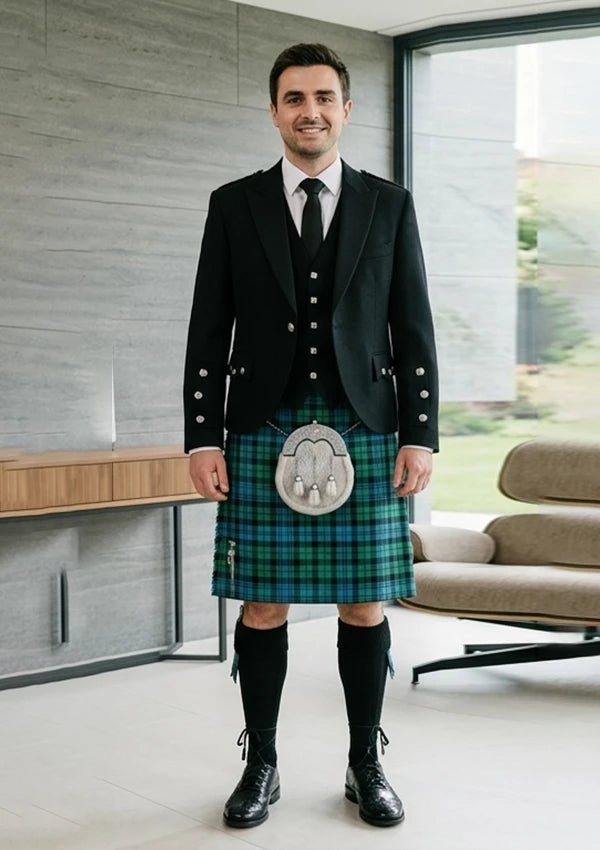 Traditional_Campbell_Ancient_Tartan_Kilt_and_Argyle_Jacket_Kilt_Outfit_front_image