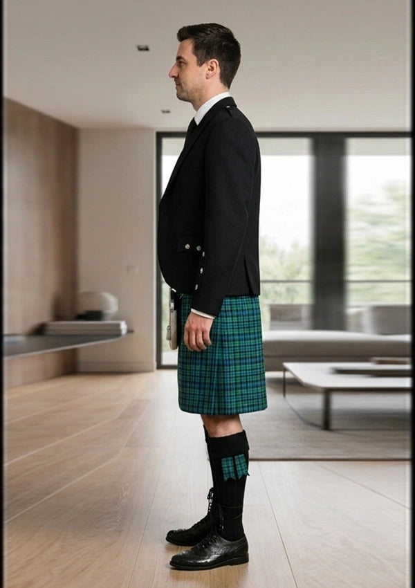 Traditional_Campbell_Tartan_Kilt_and_Argyle_Jacket_Kilt_Outfit_right_image