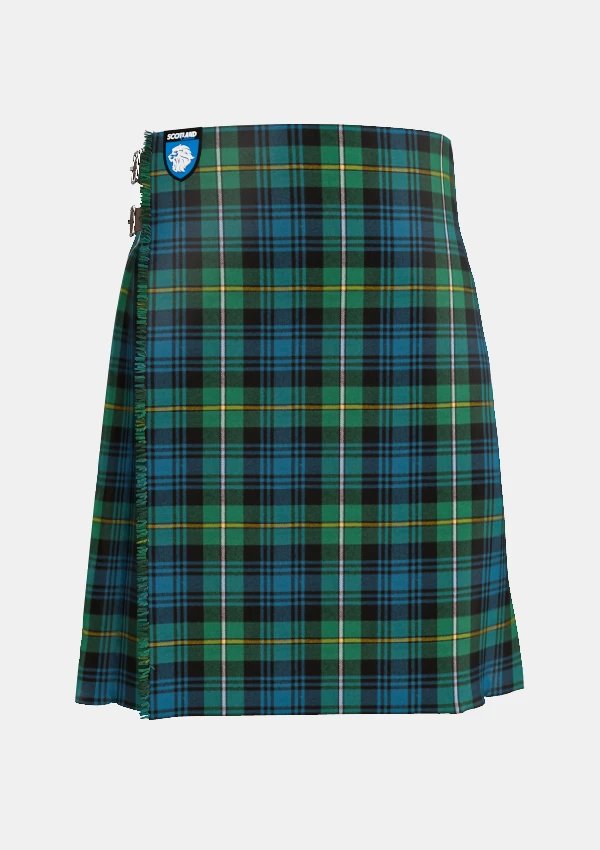 Traditional_Campbell_of_Argyll_tartan_front_image_with_pleated_design_and_adjustable_buckles_for_men