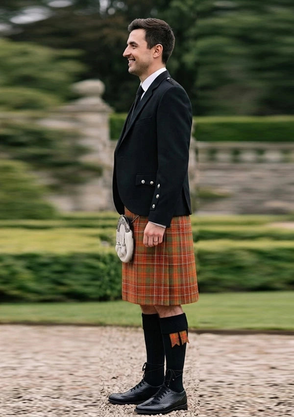 Traditional_Chattan_tartan_1625_Kilt_and_Argyle_Jacket_Kilt_Outfit_left_image
