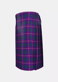 Traditional_Clans_of_Caledonia_Tartan_5923_kilt_left_image_with_pleated_design_and_adjustable_buckles_for_men