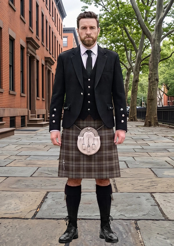Traditional_Collier_Francis_Tartan_13875_Kilt_and_Argyle_Jacket_Kilt_Outfit_front_image