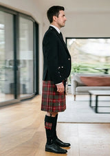 Traditional_Crawford_tartan_Kilt_and_Argyle_Jacket_Kilt_Outfit_right_image