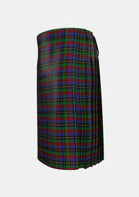 Traditional_Deas_Tartan_2153_kilt_left_image_with_pleated_design_and_adjustable_buckles_for_men