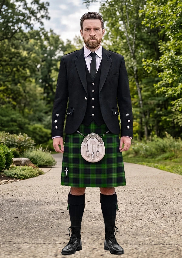Traditional_Fitzpatrick_Hunting_Tartan_Kilt_and_Argyle_Jacket_Kilt_Outfit_front_image