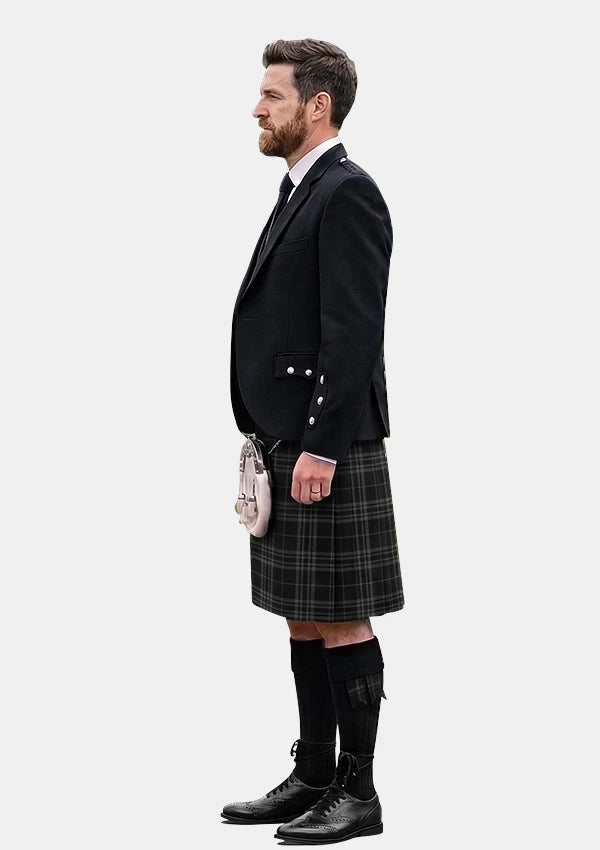 Traditional_Freedom_of_Scotland_Tartan_Kilt_and_Argyle_Jacket_Kilt_Outfits_left_image