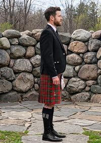 Traditional_Gillespie_Tartan_1361_Kilt_and_Argyle_Jacket_Kilt_Outfit_right_image