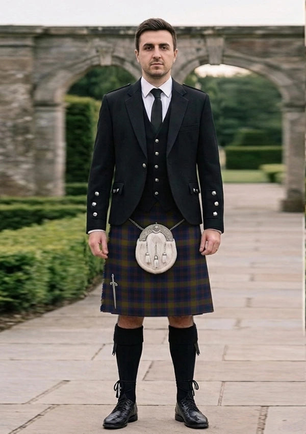Traditional_Grampian_Tartan_2151_Kilt_and_Argyle_Jacket_Kilt_Outfit_front_image