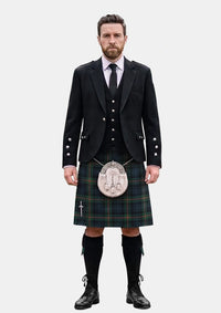 Traditional_Gunn_Modern_Tartan_Kilt_and_Argyle_Jacket_Kilt_Outfits_front_image
