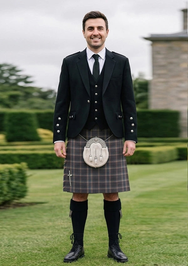 Traditional_Harris_Mist_tartan_13674_Kilt_and_Argyle_Jacket_Kilt_Outfit_front_image