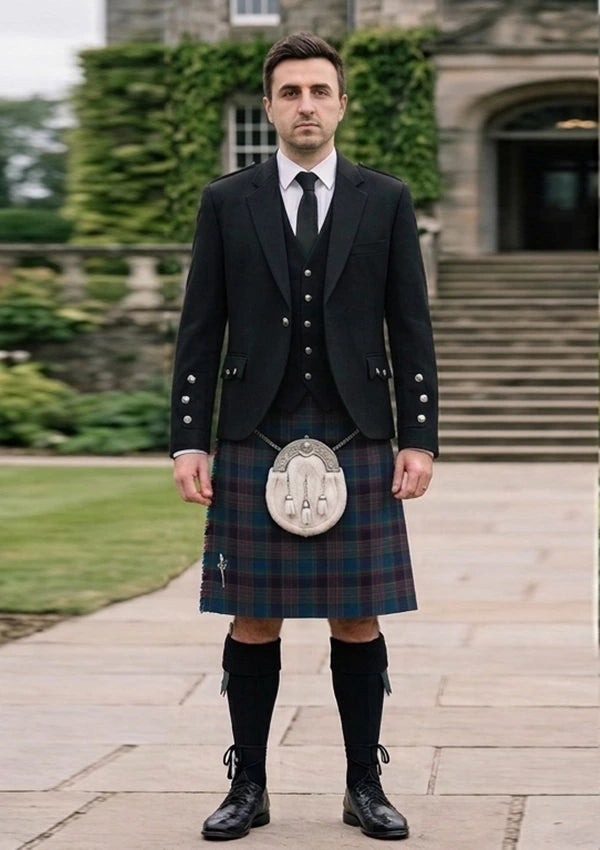 Traditional_Highland_Mist_Tartan_4585_Kilt_and_Argyle_Jacket_Kilt_Outfit_front_image