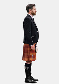 Traditional_Macallan_The_Tartan_5837_Kilt_and_Argyle_Jacket_Kilt_Outfits_right_image
