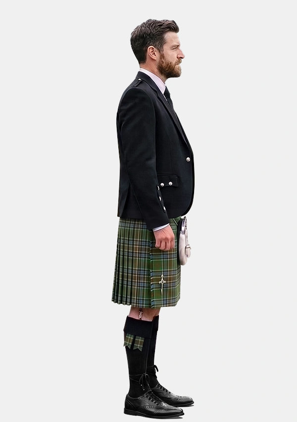 Traditional_Massey_Tartan_6631_Kilt_and_Argyle_Jacket_Kilt_Outfits_right_image