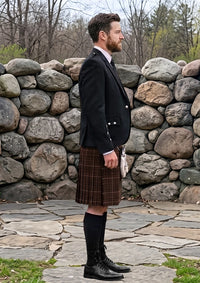 Traditional_McCurrach_Tartan_11021_Kilt_and_Argyle_Jacket_Kilt_Outfit_right_image