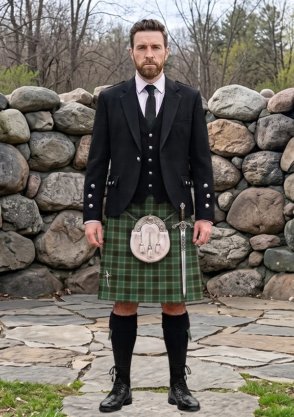 Traditional_Michigan_Tartan_Kilt_and_Argyle_Jacket_Kilt_Outfit_front_image