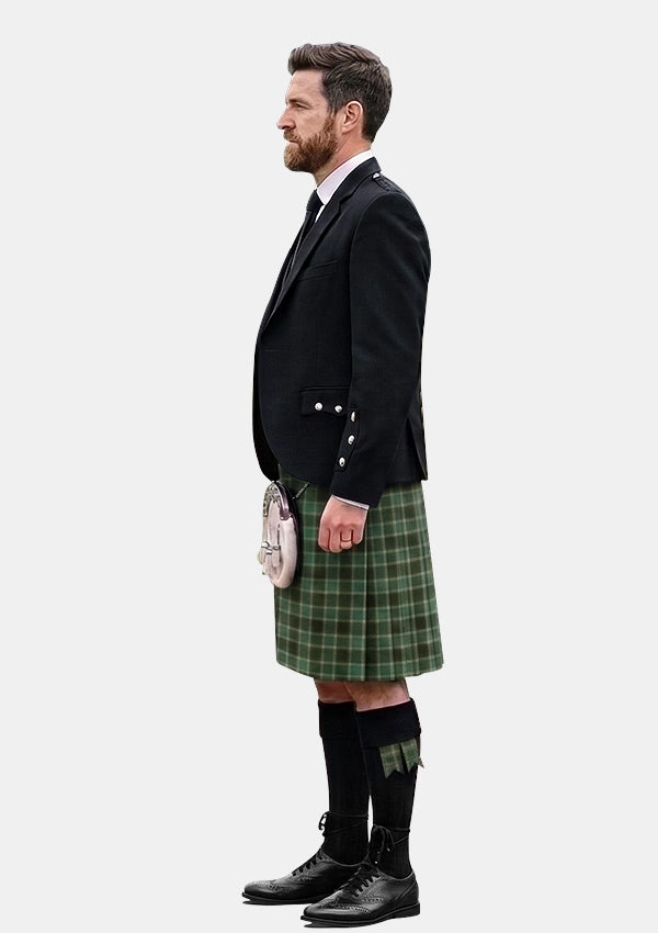 Traditional_Michigan_Tartan_Kilt_and_Argyle_Jacket_Kilt_Outfits_left_image