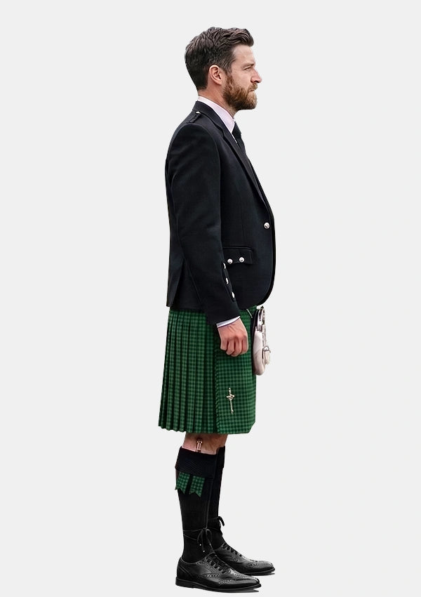 Traditional_Mull_Tartan_162_Kilt_and_Argyle_Jacket_Kilt_Outfits_right_image