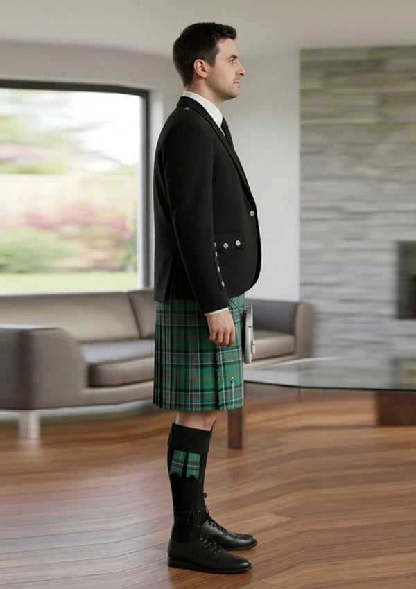 Traditional_Munro_tartan_Kilt_and_Argyle_Jacket_Kilt_Outfit_right_image