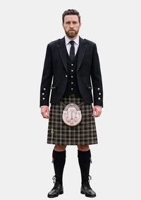 Traditional_Newcastle_Tartan_3984_Kilt_and_Argyle_Jacket_Kilt_Outfits_front_image
