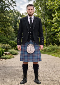Traditional_O_Reilly_Tartan_6747_Kilt_and_Argyle_Jacket_Kilt_Outfit_front_image
