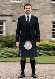 Traditional_Robb_Tartan_3157_Kilt_and_Argyle_Jacket_Kilt_Outfit_front_image