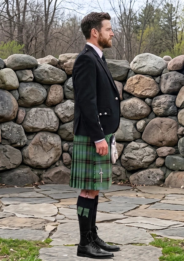 Traditional_Rooney_Tartan_7517_Kilt_and_Argyle_Jacket_Kilt_Outfit_right_image