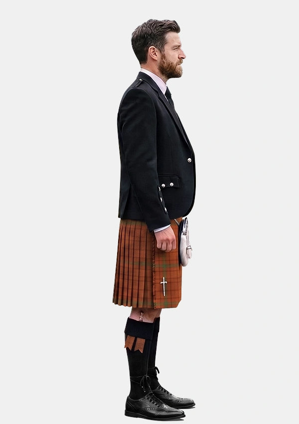 Traditional_Ross_David_Tartan_6103_Kilt_and_Argyle_Jacket_Kilt_Outfits_right_image