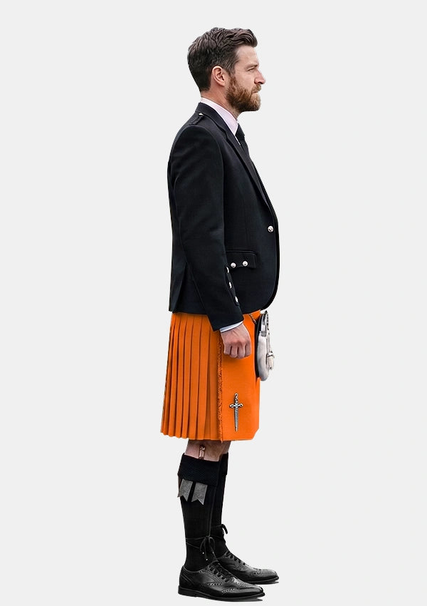 Traditional_Saffron_Tartan_Kilt_and_Argyle_Jacket_Kilt_Outfits_right_image