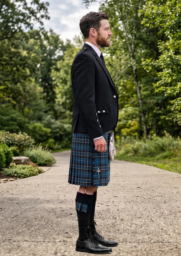 Traditional_Scottish_Italian_Tartan_11248_Kilt_and_Argyle_Jacket_Kilt_Outfit_right_image