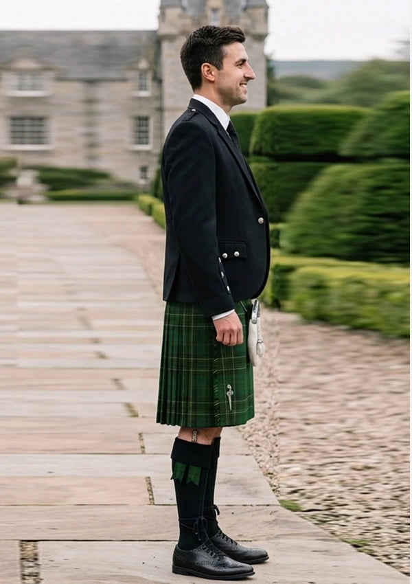 Traditional_Skene_Hunting_Tartan_1586_Kilt_and_Argyle_Jacket_Kilt_Outfit_right_image