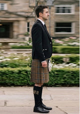Traditional_Spencer_Tartan_5315_Kilt_and_Argyle_Jacket_Kilt_Outfit_right_image