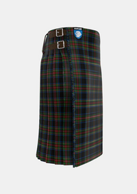 Traditional_Stewart_Black_Tartan_1061_kilt_right_image_with_pleated_design_and_adjustable_buckles_for_men