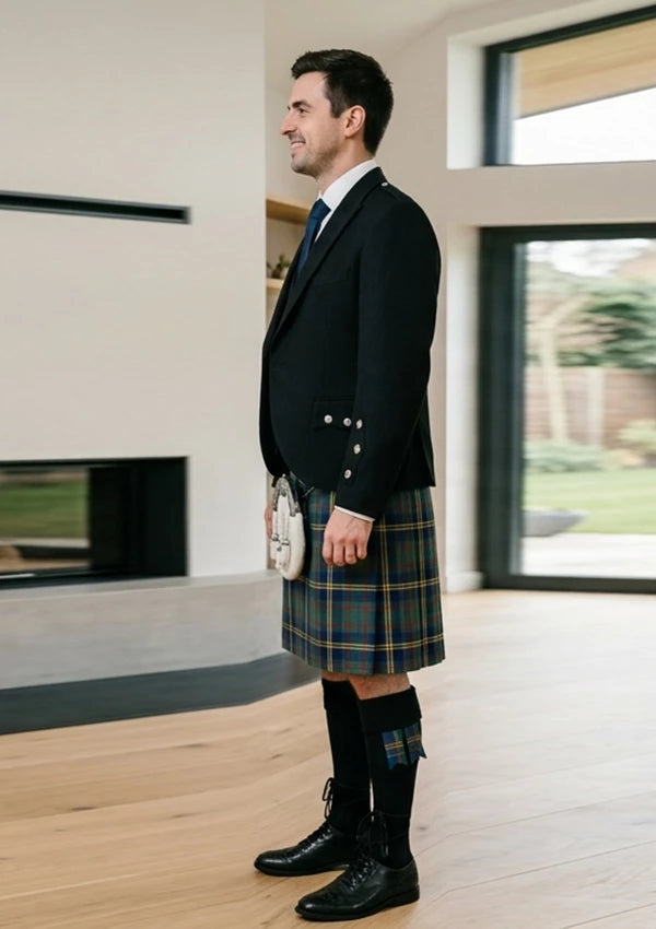 Traditional_US_Marine_Corp_Tartan_Kilt_and_Argyle_Jacket_Kilt_Outfit_left_image