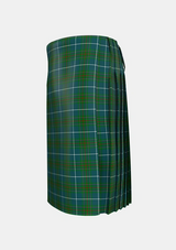 Traditional_Vipont_White_line_Tartan_1479_kilt_left_image_with_pleated_design_and_adjustable_buckles_for_men