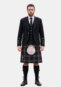 Traditional_Williamson_Tartan_4077_Kilt_and_Argyle_Jacket_Kilt_Outfits_front_image