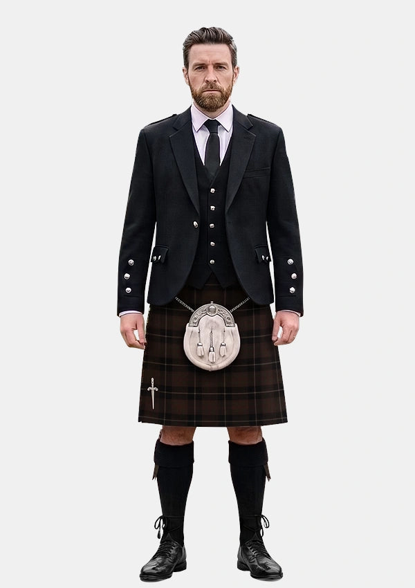 Traditional_Witchery_Tartan_14331_Kilt_and_Argyle_Jacket_Kilt_Outfits_front_image