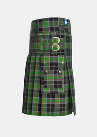 Utility_Webster_tartan_4159_kilt_right_image_with_pleated_design_and_adjustable_buckles_for_men